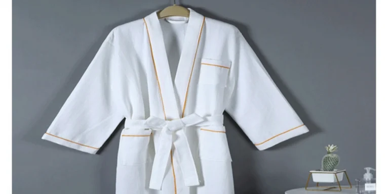 What exactly is the function of a bathrobe